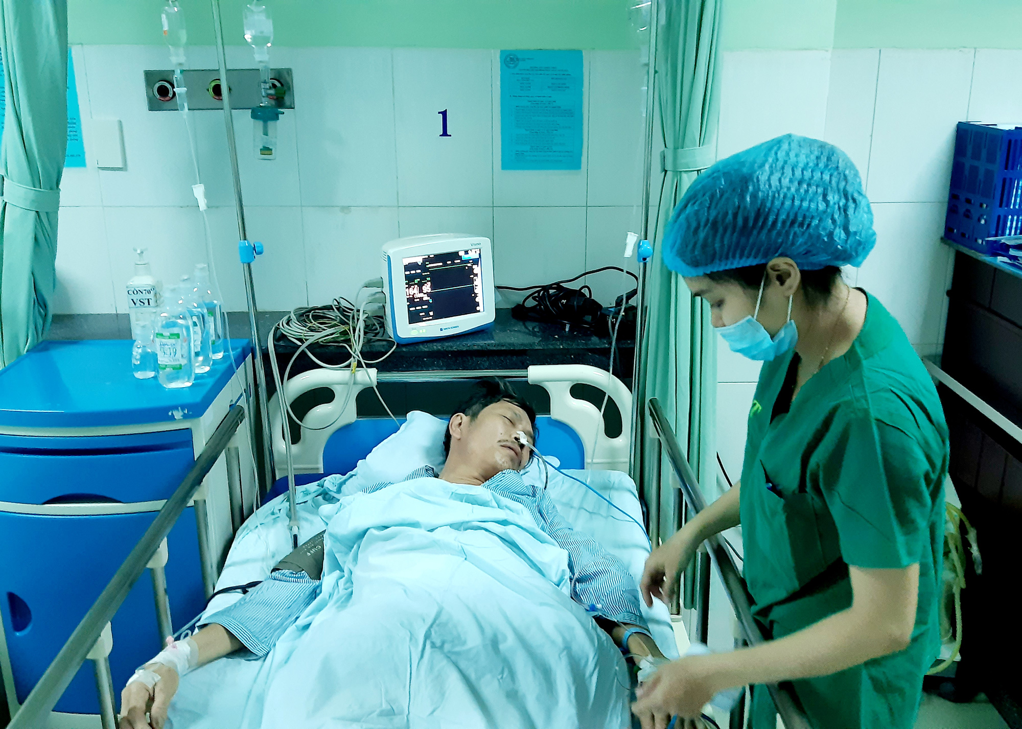 Cắt nửa mét ruột cứu người đàn ông ở Quảng Nam bị đâm xuyên bụng