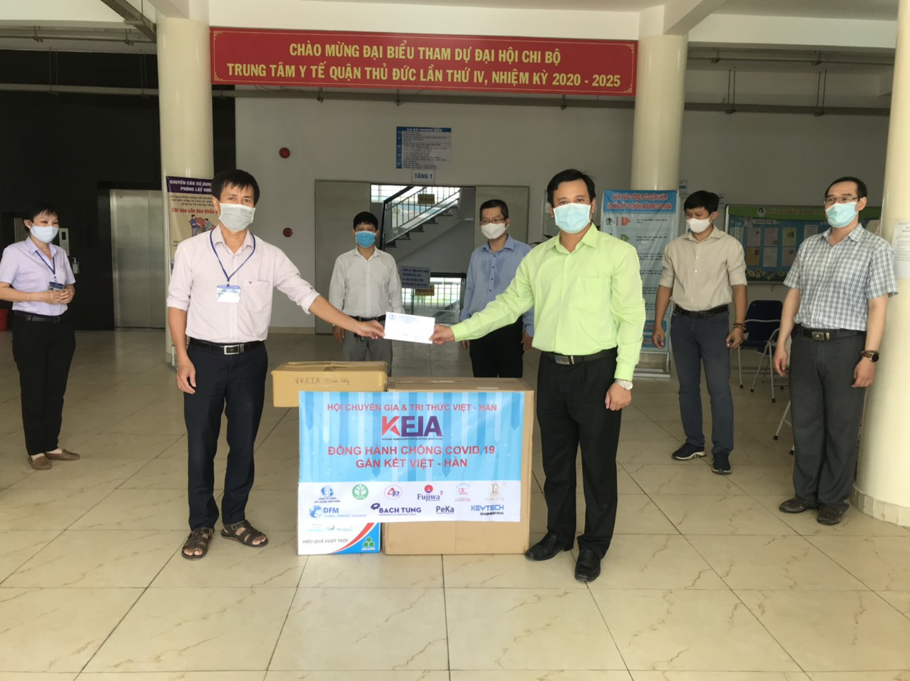 Hội Chuy&ecirc;n gia tr&iacute; thức Việt Nam-H&agrave;n Quốc hỗ trợ y b&aacute;c sĩ tại Trung t&acirc;m Y tế quận Thủ Đức - Ảnh 1.