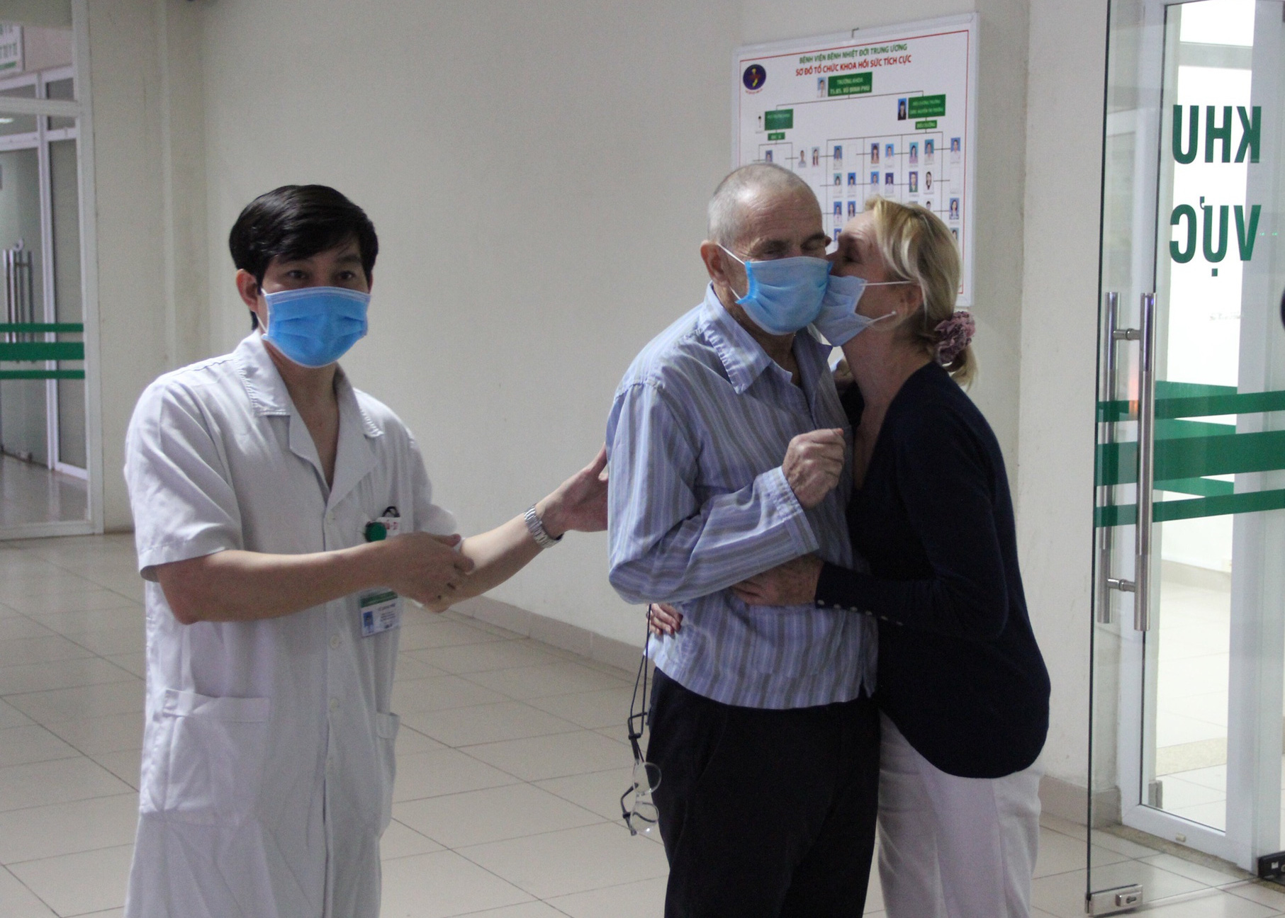 S&aacute;ng nay 14-4, kh&ocirc;ng c&oacute; ca mắc Covid-19 mới, cả nước đang c&aacute;ch ly 75.291 người - Ảnh 1.