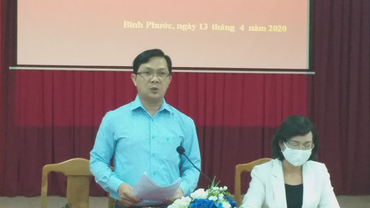 Tỉnh ủy B&igrave;nh Phước họp b&aacute;o khẩn vụ Ph&oacute; Chủ tịch HĐND huyện chống đối đo th&acirc;n nhiệt - Ảnh 3.