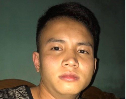 Nam thanh ni&ecirc;n rồ ga t&ocirc;ng thẳng xe m&aacute;y Exciter v&agrave;o cảnh s&aacute;t tại chốt kiểm dịch Covid-19 - Ảnh 1.