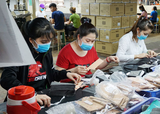 Nhận BHXH một lần: Lợi trước mắt, thiệt lâu dài
