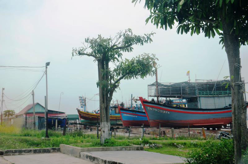 Hai xưởng đ&oacute;ng t&agrave;u l&agrave;m khổ d&acirc;n - Ảnh 1.