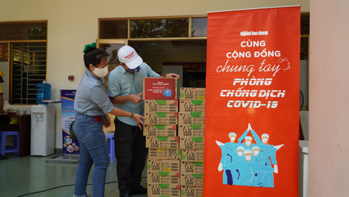 Đồng lòng, chung sức chống Covid-19