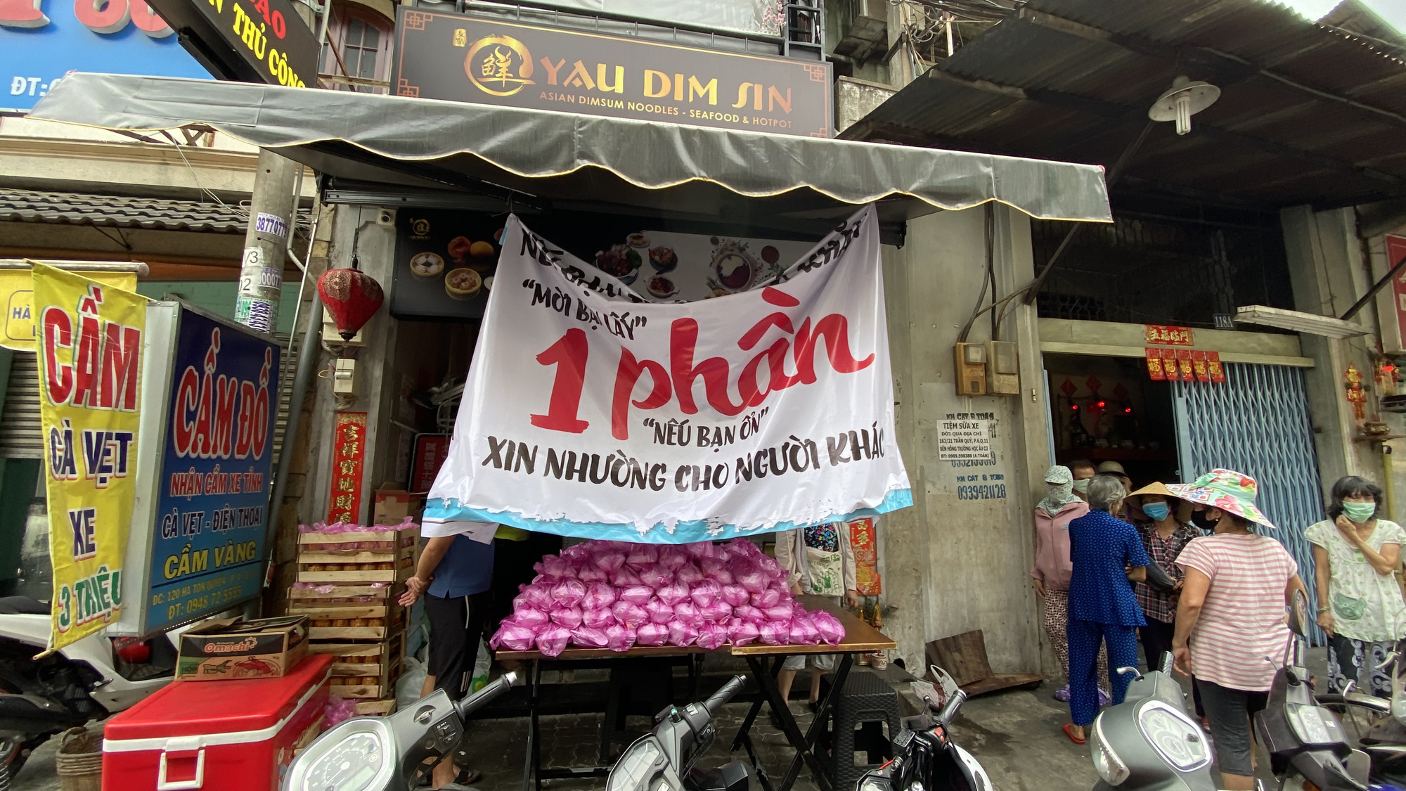 Ở nơi 1km2 c&oacute; đến 5 điểm ph&aacute;t cơm miễn ph&iacute;! - Ảnh 6.
