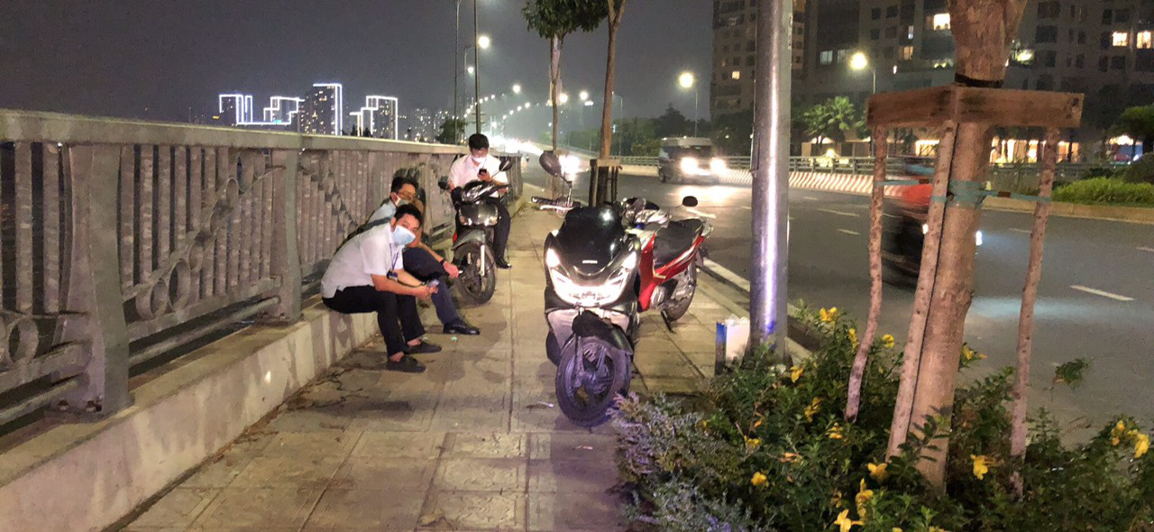 TP HCM: H&agrave;ng trăm người kh&ocirc;ng đeo khẩu trang bị xử nghi&ecirc;m - Ảnh 2.
