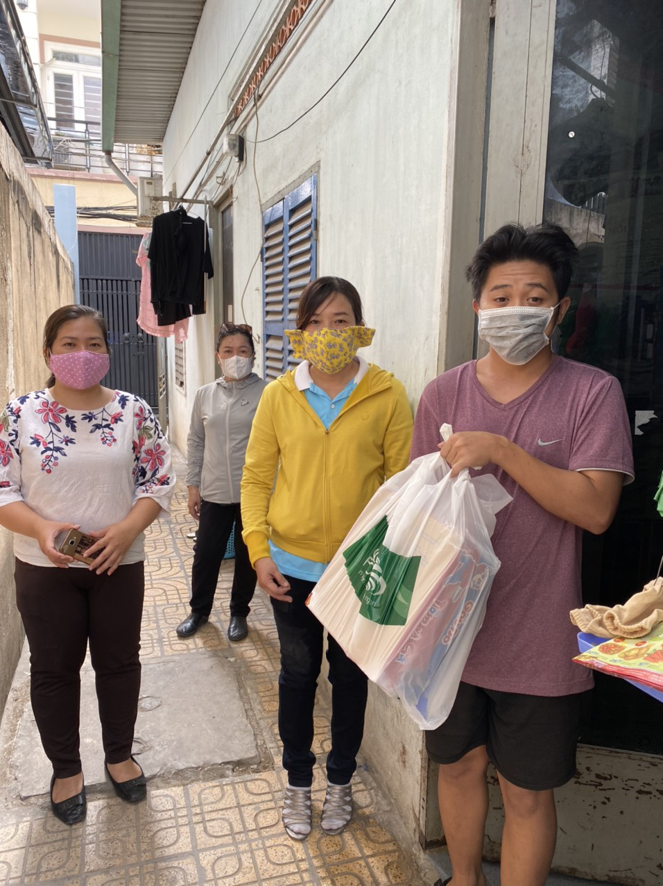 TP HCM: H&agrave;ng trăm người kh&ocirc;ng đeo khẩu trang bị xử nghi&ecirc;m - Ảnh 5.