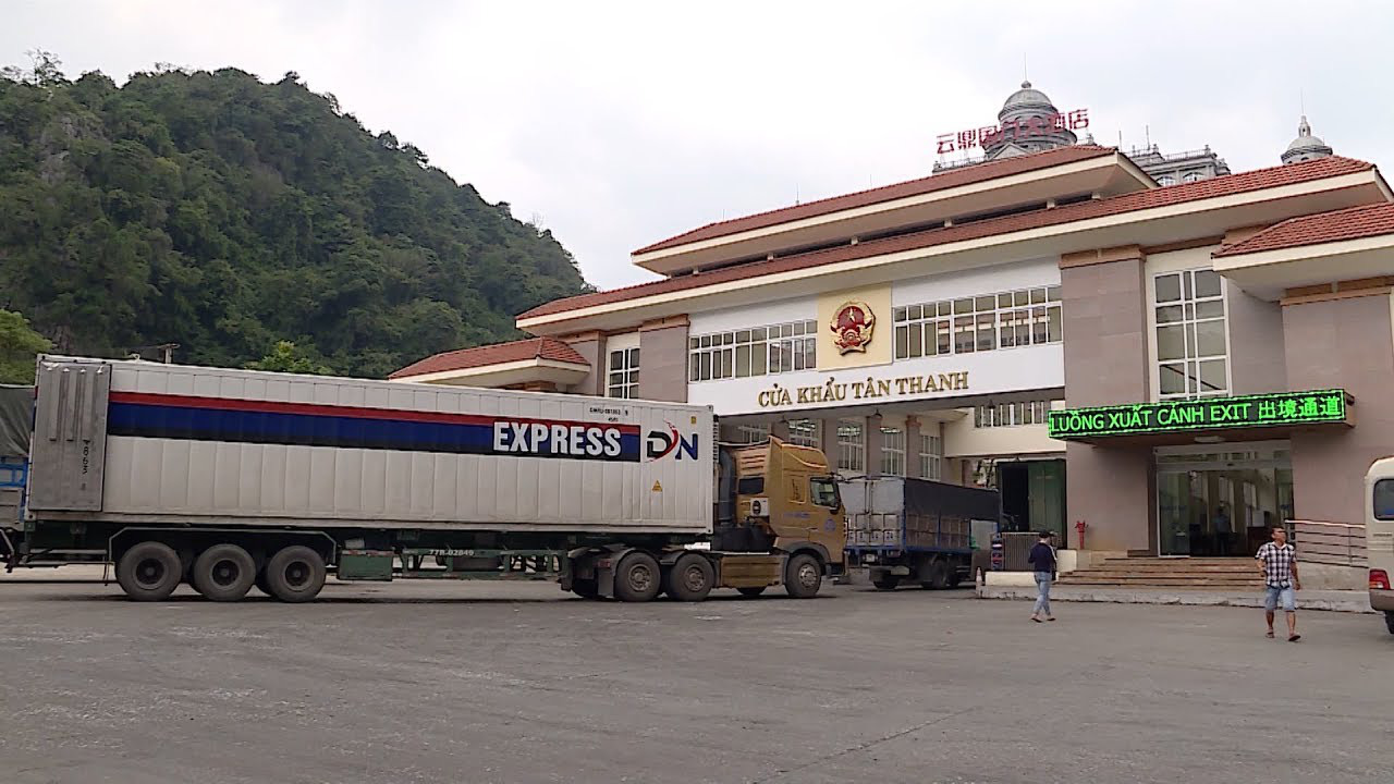 1.000 xe hàng ùn ứ, Lạng Sơn đề xuất tạm dừng tiếp nhận ở cửa khẩu Tân Thanh