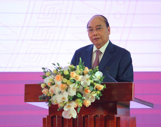 Thủ tướng Nguyễn Xuân Phúc: TPHCM, Hà Nội và 10 địa phương tiếp tục cách ly xã hội đến 22-4