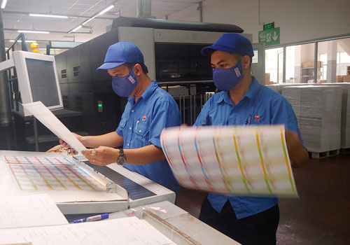 Gắn thi đua với học tập và làm theo Bác Hồ