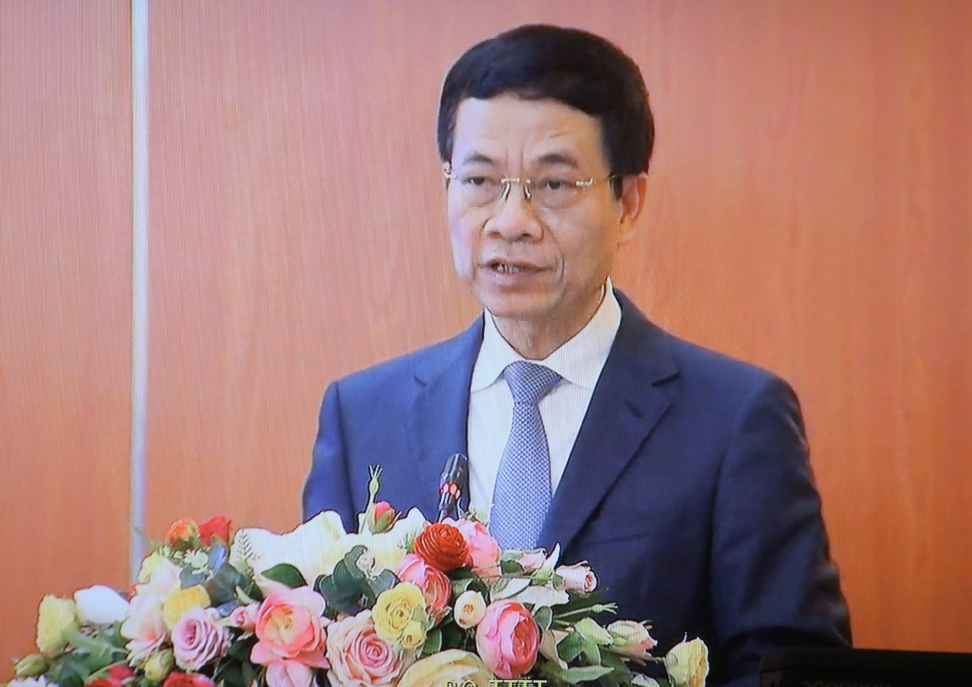 Thủ tướng dự lễ khai trương 2 sản phẩm c&ocirc;ng nghệ gi&uacute;p kh&aacute;m bệnh từ xa v&agrave;  ph&ograve;ng, chống Covid-19 - Ảnh 5.