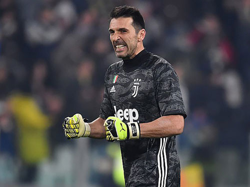 Gianluigi Buffon: Khát vọng tuổi 42