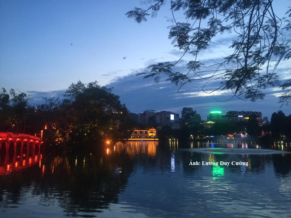 Mùa này năm nay sao lạ hơn...!?