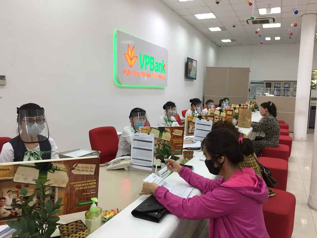 VPBank giảm l&atilde;i suất đến 2% cho doanh nghiệp gặp kh&oacute; khăn m&ugrave;a dịch - Ảnh 1.