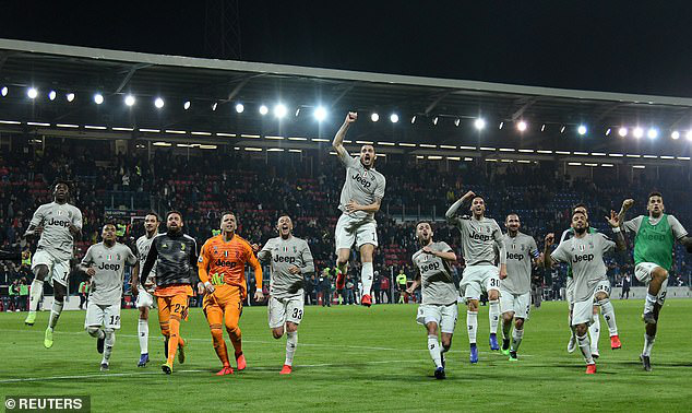 Sự thật trần trụi việc cắt giảm lương tại Tottenham - Ảnh 5.