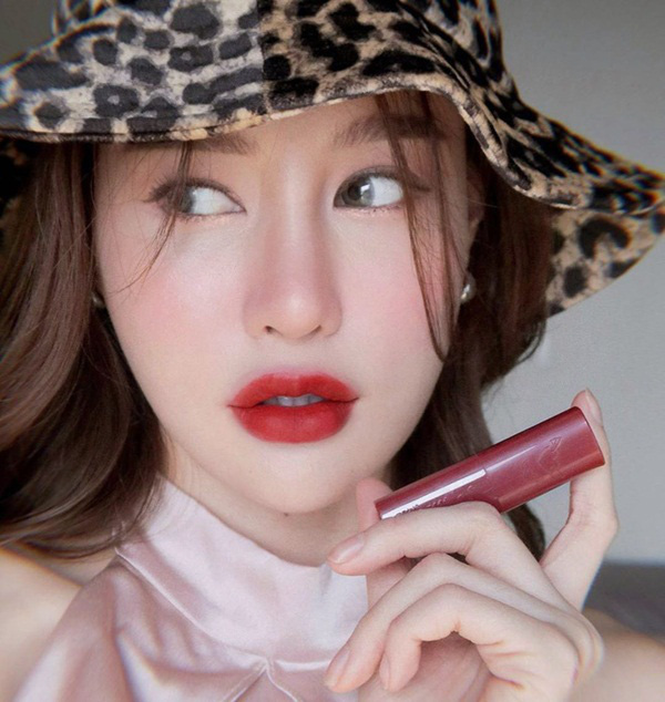 5 phong c&aacute;ch makeup mở đầu xu hướng năm 2020 - Ảnh 8.