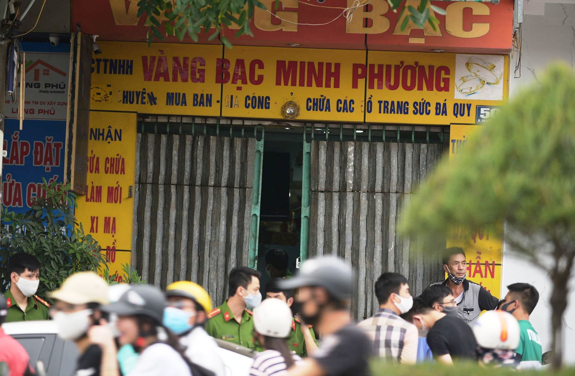 Đình chỉ vụ Chi cục trưởng thi hành án TP Thanh Hóa tử vong do uống rượu có chất độc Cyanua