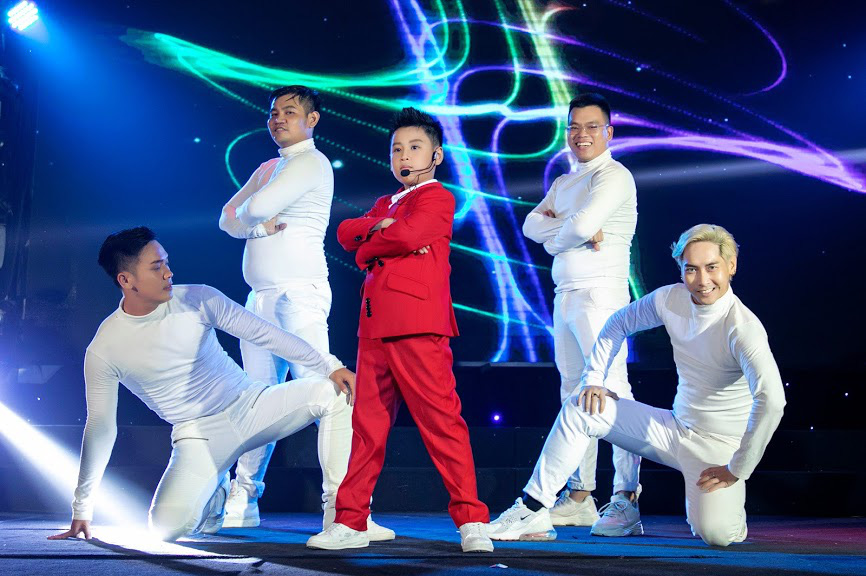 Nghệ sĩ nh&iacute; Tuấn Vinh: &ldquo;Lu&ocirc;n nỗ lực hết m&igrave;nh để kh&aacute;m ph&aacute; bản th&acirc;n&rdquo; - Ảnh 4.