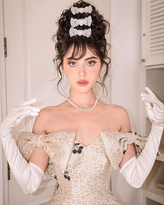 5 phong c&aacute;ch makeup mở đầu xu hướng năm 2020 - Ảnh 9.
