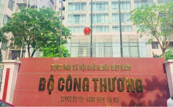 Bộ Công Thương báo cáo Thủ tướng việc Bộ Tài chính cho rằng "không tiếp thu" ý kiến về xuất khẩu gạo