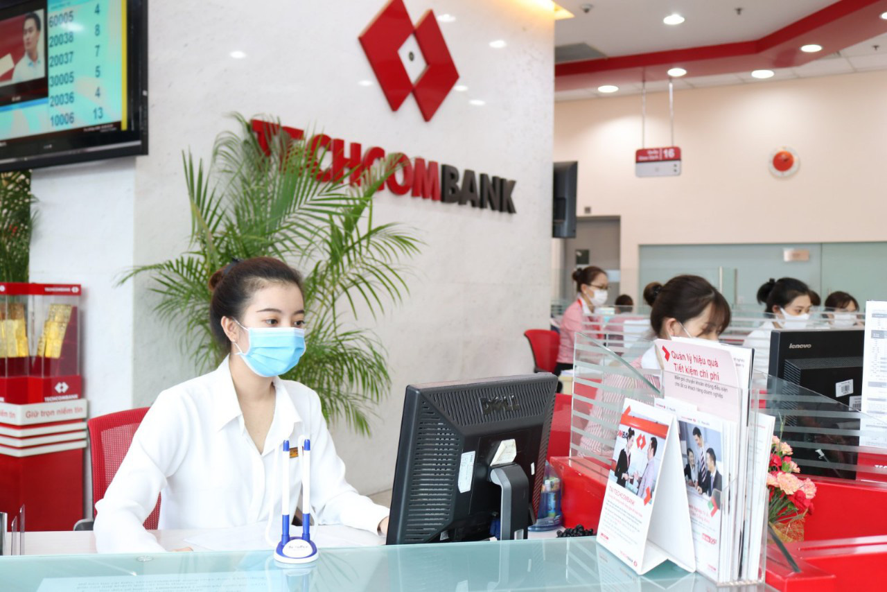 Thanh to&aacute;n điện tử với dịch vụ c&ocirc;ng: Lợi cả đ&ocirc;i đường - Ảnh 1.