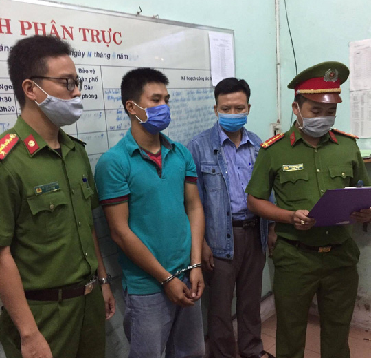 Tử vong vì cầm dao truy sát đối thủ