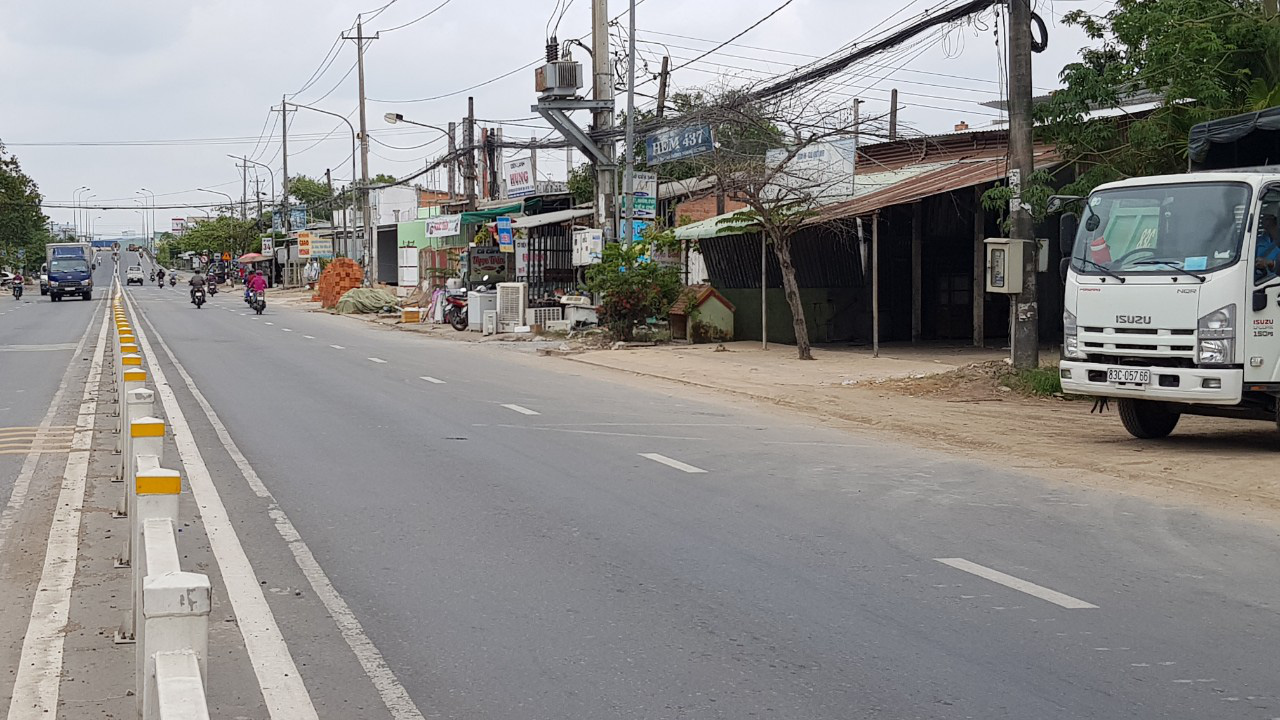 Thanh niên bị chặn đường chém chết khi chạy xe về gần tới nhà