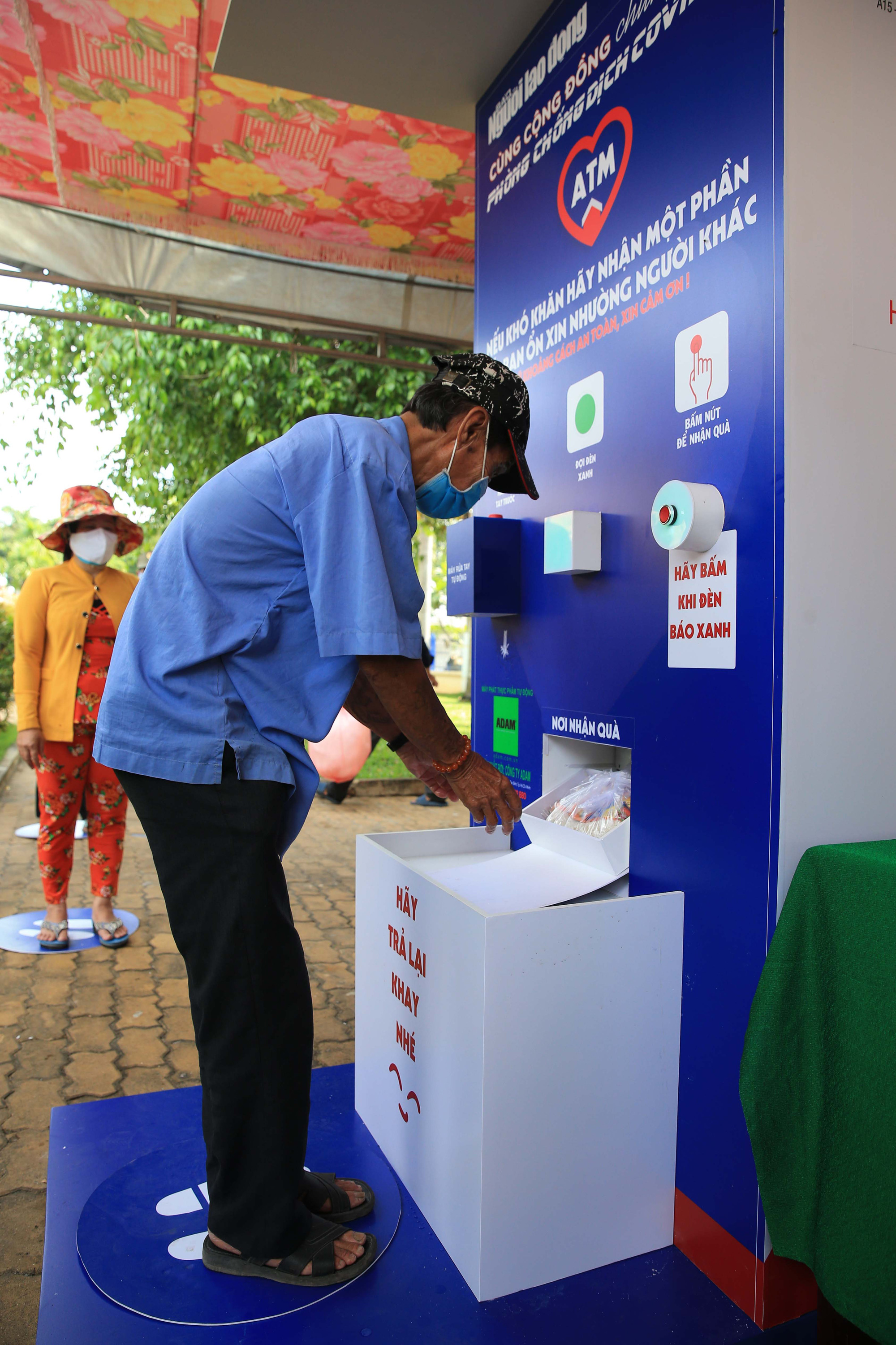 B&aacute;o Người Lao Động khai trương ATM thực phẩm miễn ph&iacute; thứ 2 - Ảnh 14.