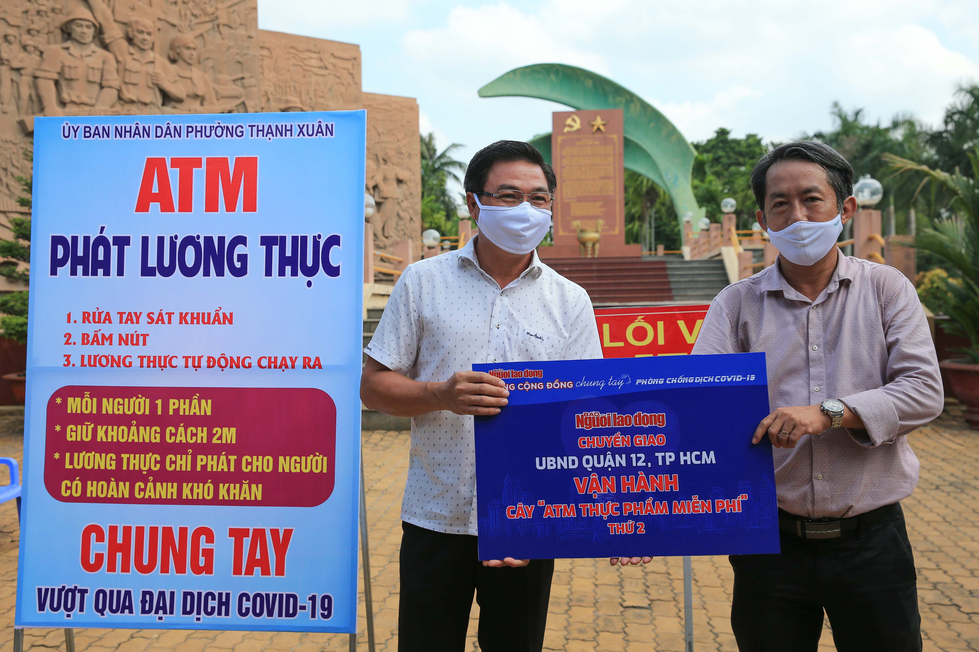 B&aacute;o Người Lao Động khai trương ATM thực phẩm miễn ph&iacute; thứ 2 - Ảnh 2.