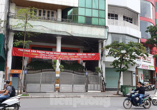 Dịch COVID-19 l&agrave;m lung lay gi&aacute; trị đất v&agrave;ng H&agrave; Nội thế n&agrave;o? - Ảnh 4.