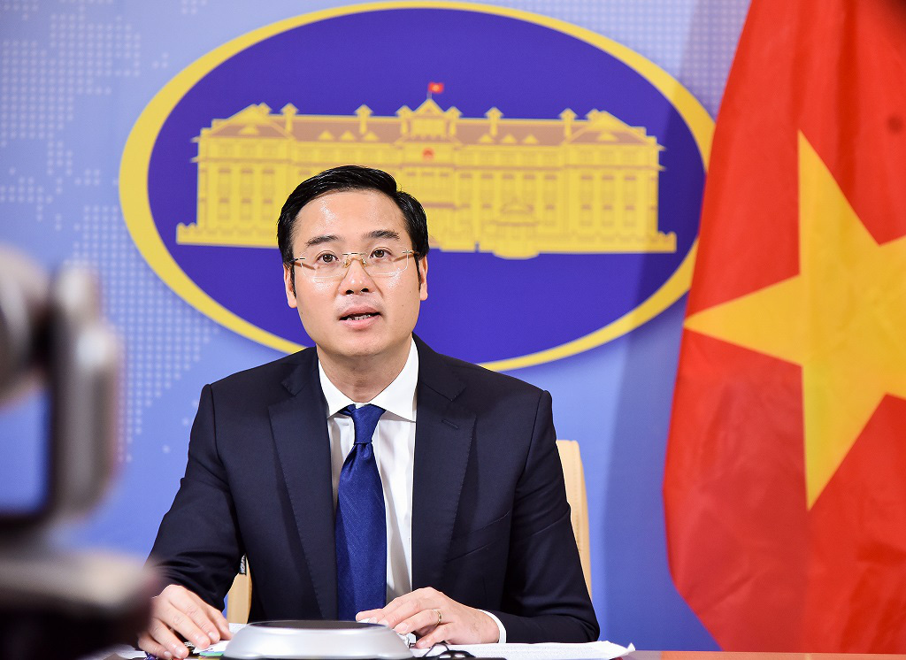 Việt Nam nói gì về thông tin đã hướng dẫn Facebook hạn chế quyền truy cập nội dung bất hợp pháp?