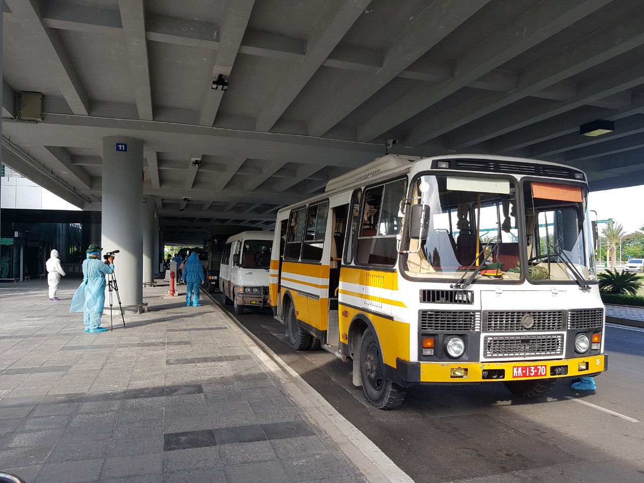 215 người Việt từ Singapore về nước tại s&acirc;n bay Cần Thơ như thế n&agrave;o? - Ảnh 16.
