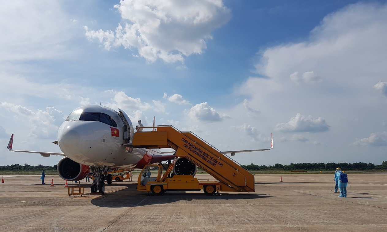215 người Việt từ Singapore về nước tại s&acirc;n bay Cần Thơ như thế n&agrave;o? - Ảnh 3.