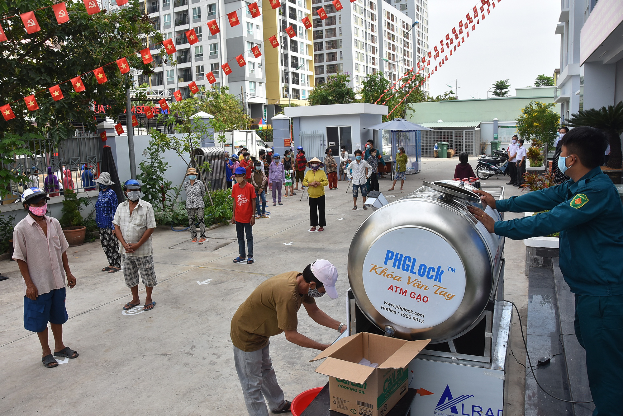 &ldquo;Ai kh&oacute; h&atilde;y lập tức đến đ&acirc;y nh&eacute;! - Ảnh 2.