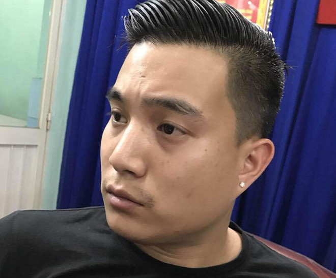 Bộ mặt thật của gã Việt kiều trẻ khi đang ở cùng cô nhân tình hơn tuổi