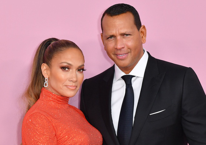 Ben Affleck khiến Jennifer Lopez kh&ocirc;ng thể qu&ecirc;n sau 18 năm chia tay - Ảnh 2.