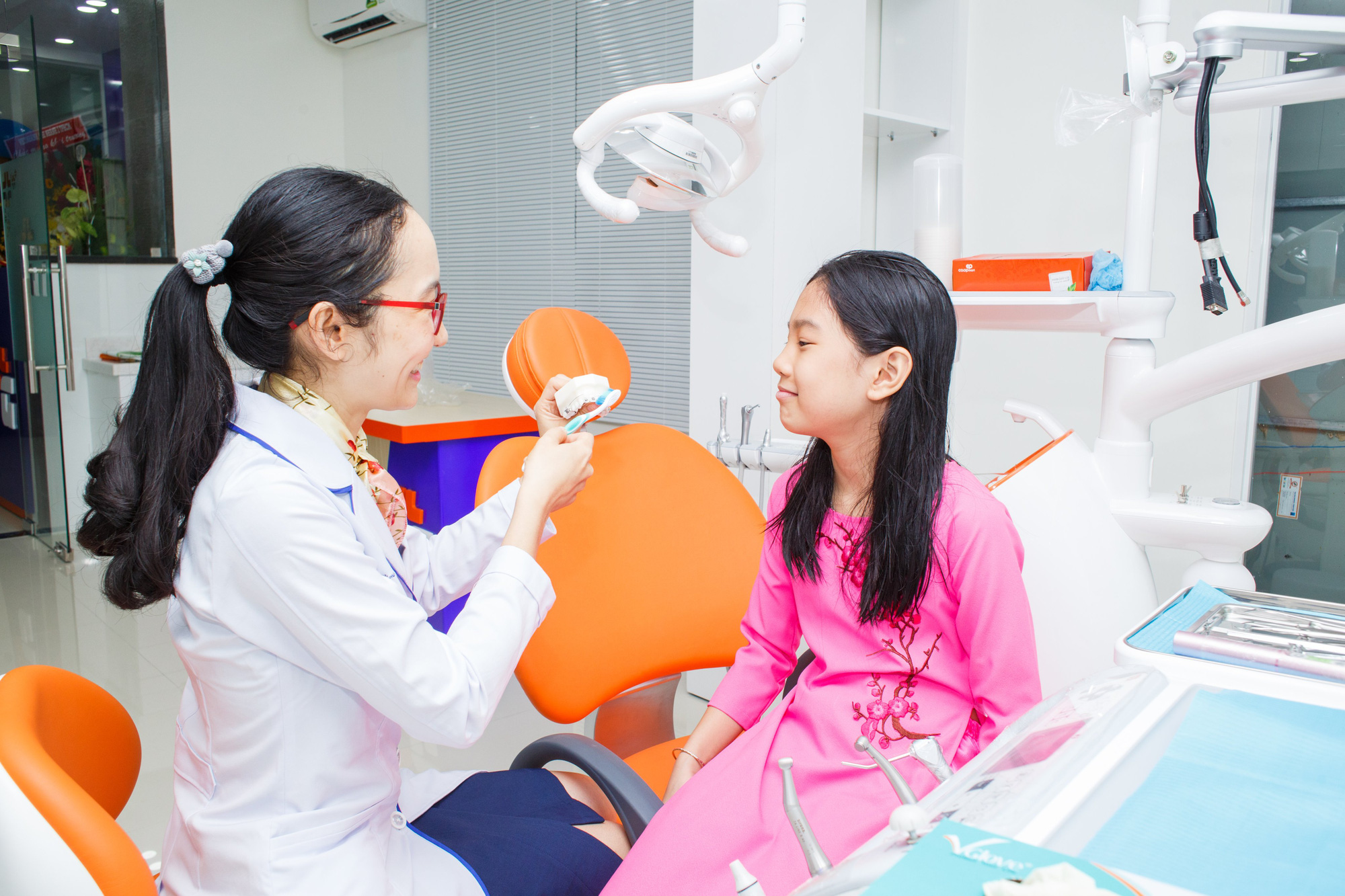 Thạc sĩ - b&aacute;c sĩ nha khoa Đỗ Ngọc Anh: &ldquo;T&ocirc;i sẽ cứ cho đi đến khi n&agrave;o c&ograve;n c&oacute; thể&rdquo; - Ảnh 3.
