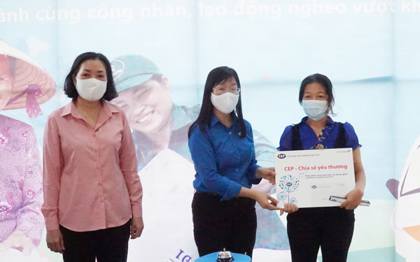 Tận tụy vì người nghèo