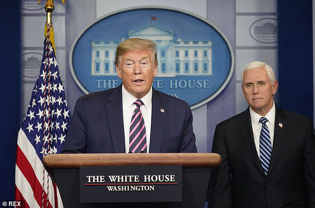 Covid-19: Tổng thống Trump bỏ họp báo sau phát ngôn gây sửng sốt