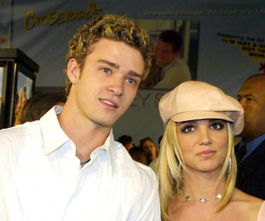 Britney Spears - công chúa mải mê yêu đương và ly hôn sau 55 tiếng