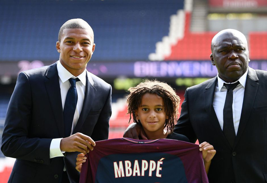 Liverpool hỏi mua Mbappe, sắp có đại biến ở Anfield