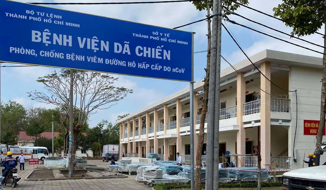 Sức khỏe phi công người Anh mắc Covid-19: Tiên lượng vẫn nặng