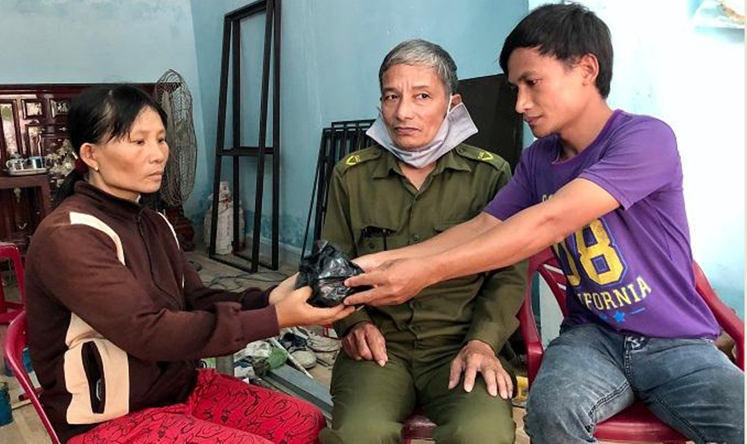 Anh ve chai Lư Ngọc Duy- người "góp mật xây đời"