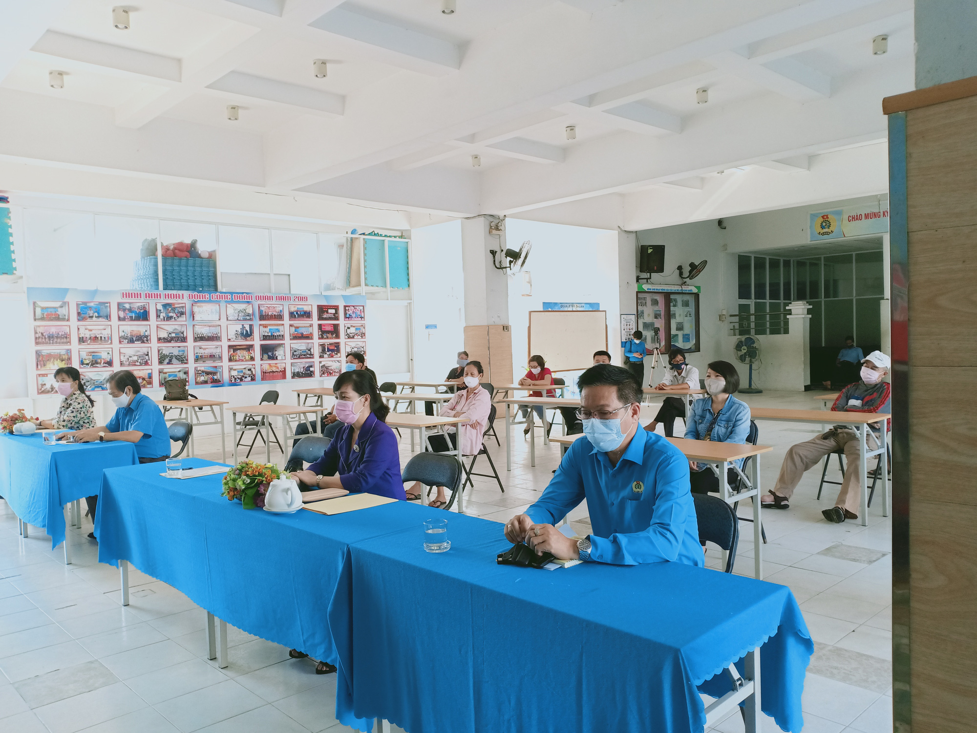 Chia sẻ c&ugrave;ng c&ocirc;ng nh&acirc;n bị tai nạn lao động - Ảnh 1.