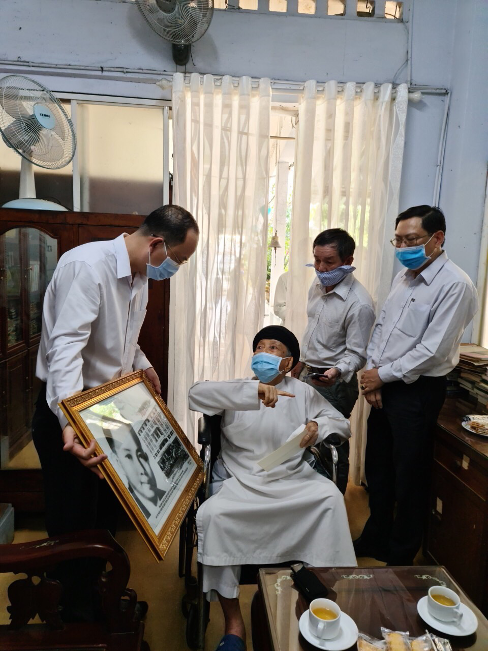 45 năm Giải ph&oacute;ng miền Nam, thống nhất đất nước: M&atilde;i ghi nhớ c&ocirc;ng lao c&aacute;c bậc l&atilde;o th&agrave;nh - Ảnh 1.