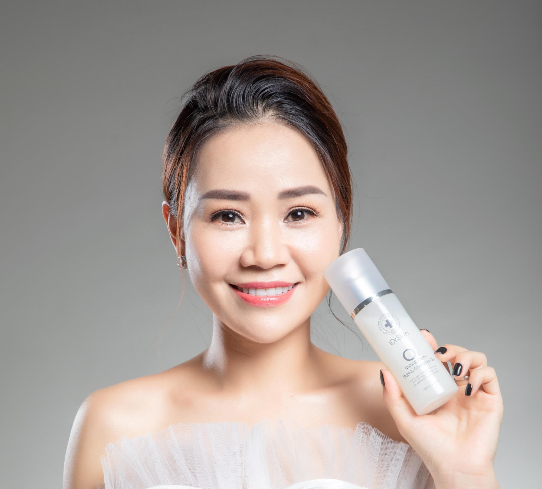 Sally Hương: Người phụ nữ ôm mộng "cá chép hóa rồng"