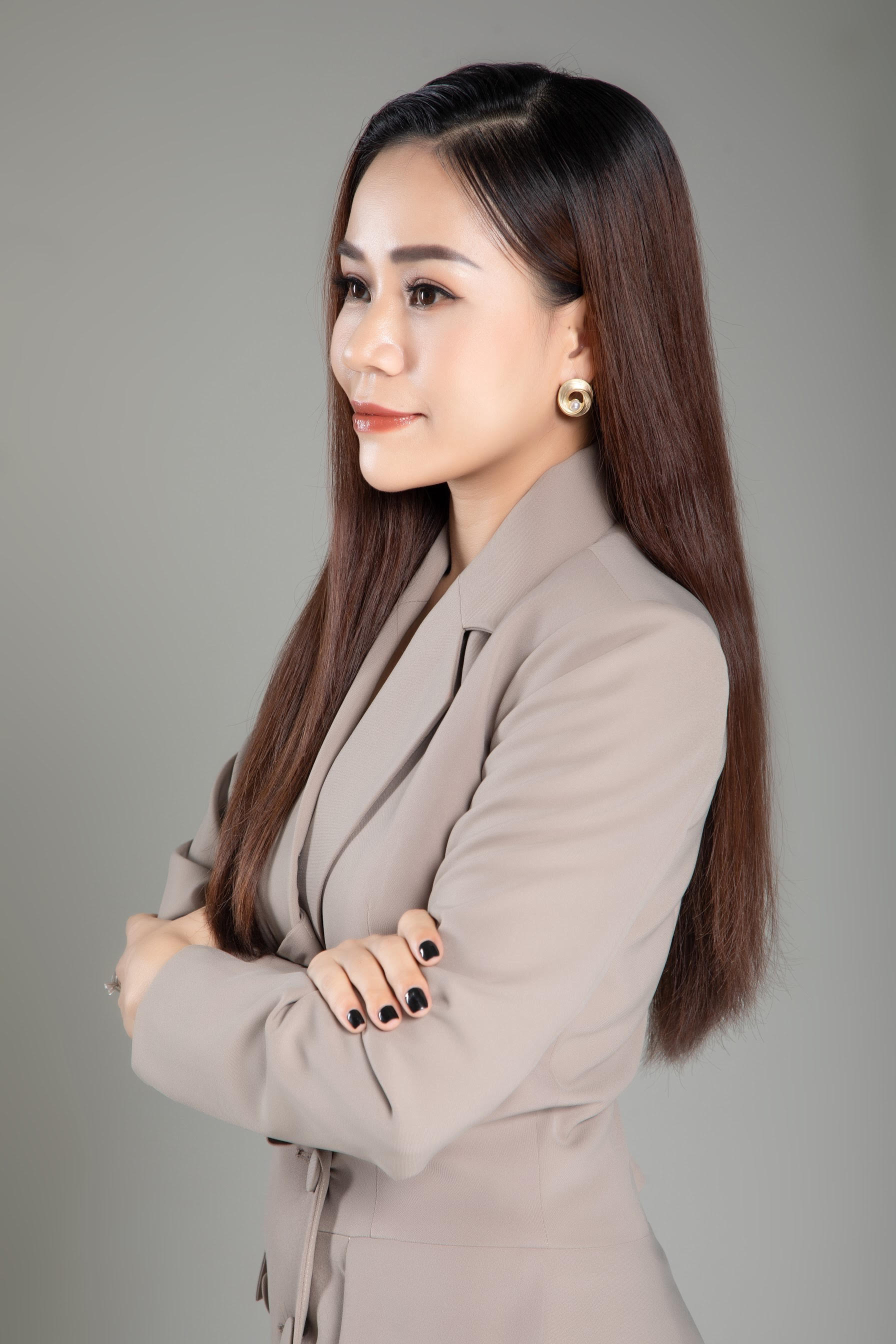 Sally Hương: Người phụ nữ &ocirc;m mộng c&aacute; ch&eacute;p h&oacute;a rồng - Ảnh 3.