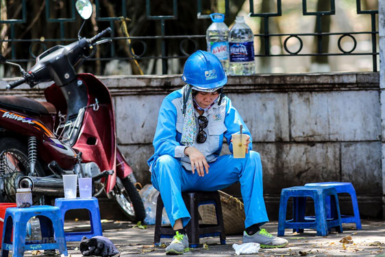 ILO khuyến nghị doanh nghiệp hỗ trợ người lao động