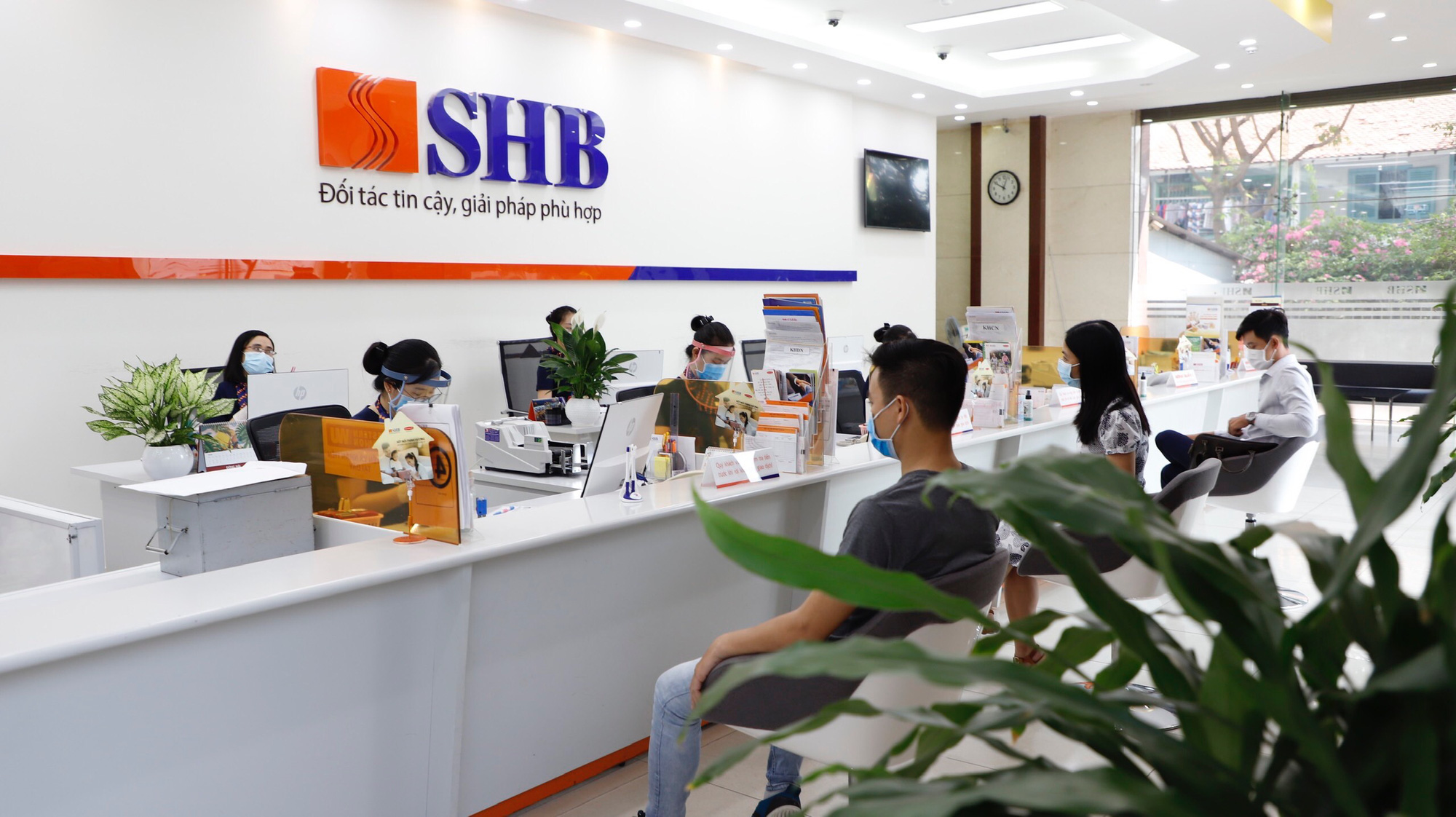 SHB tung g&oacute;i t&iacute;n dụng 25.000 tỉ đồng, giảm l&atilde;i suất tối thiểu 2%/năm - Ảnh 1.