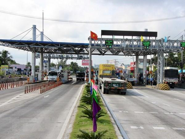 Dịch Covid-19, DII chấp nhận lỗ để chia sẻ với người lao động - Ảnh 1.